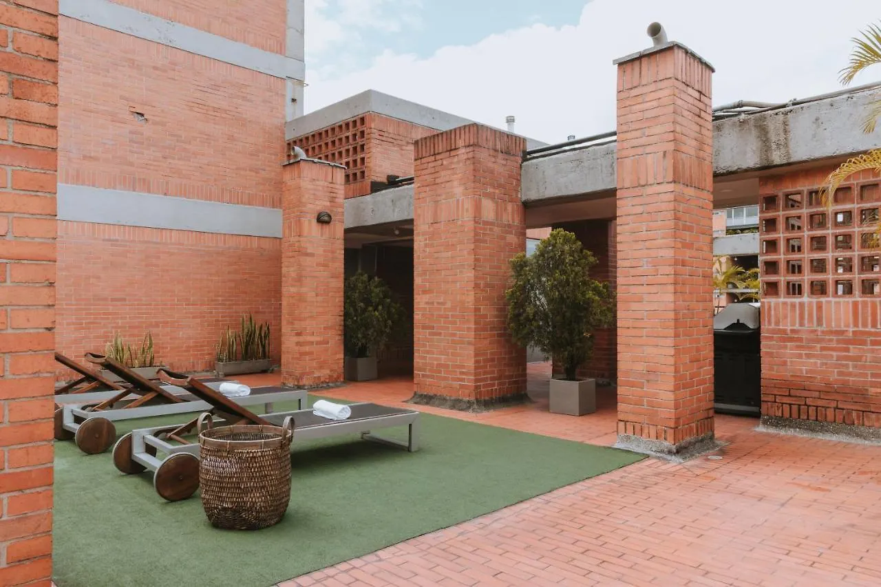 Travelers Orange Suites Medellin 4*,  Colombia