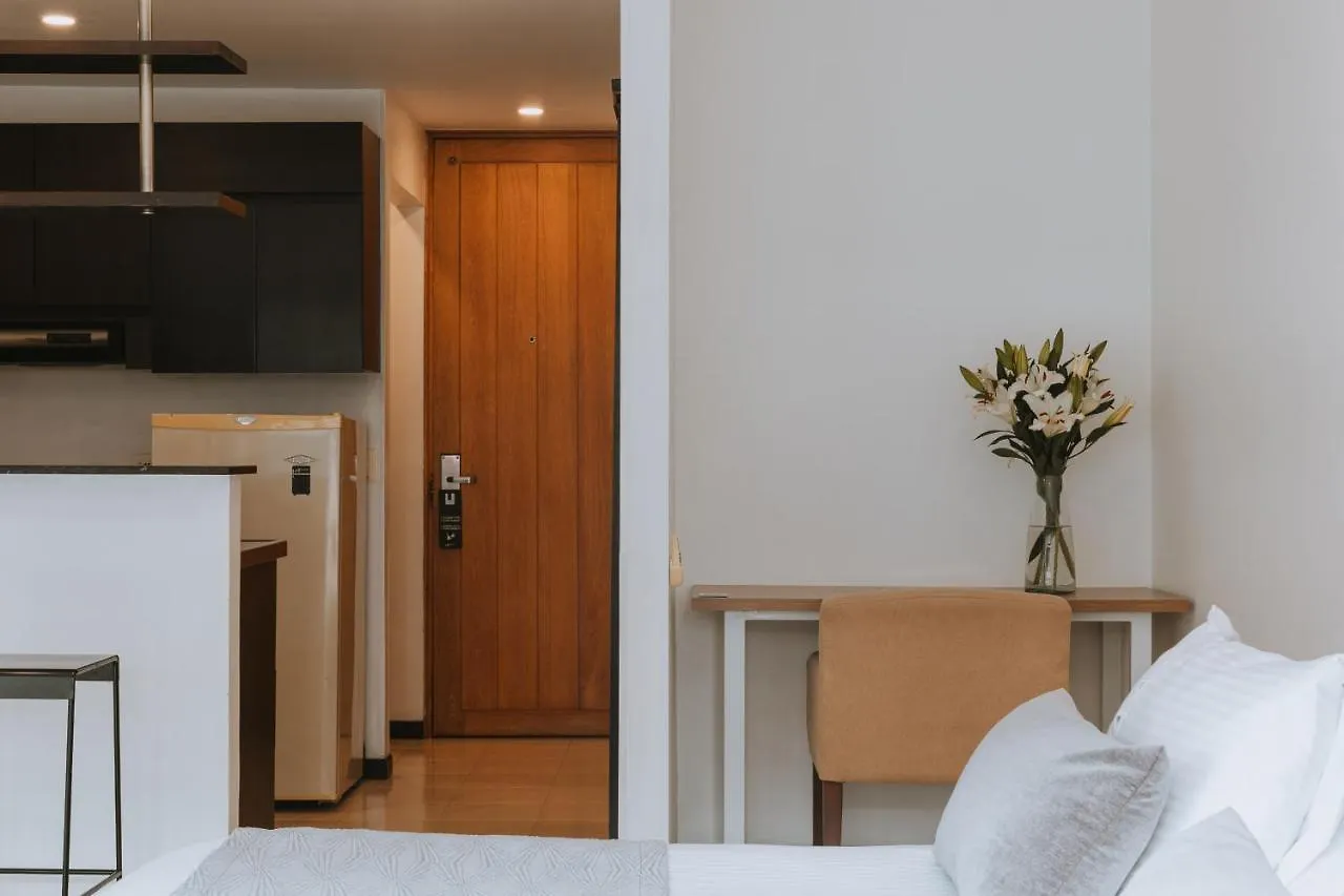 Travelers Orange Suites Medellin Hotel