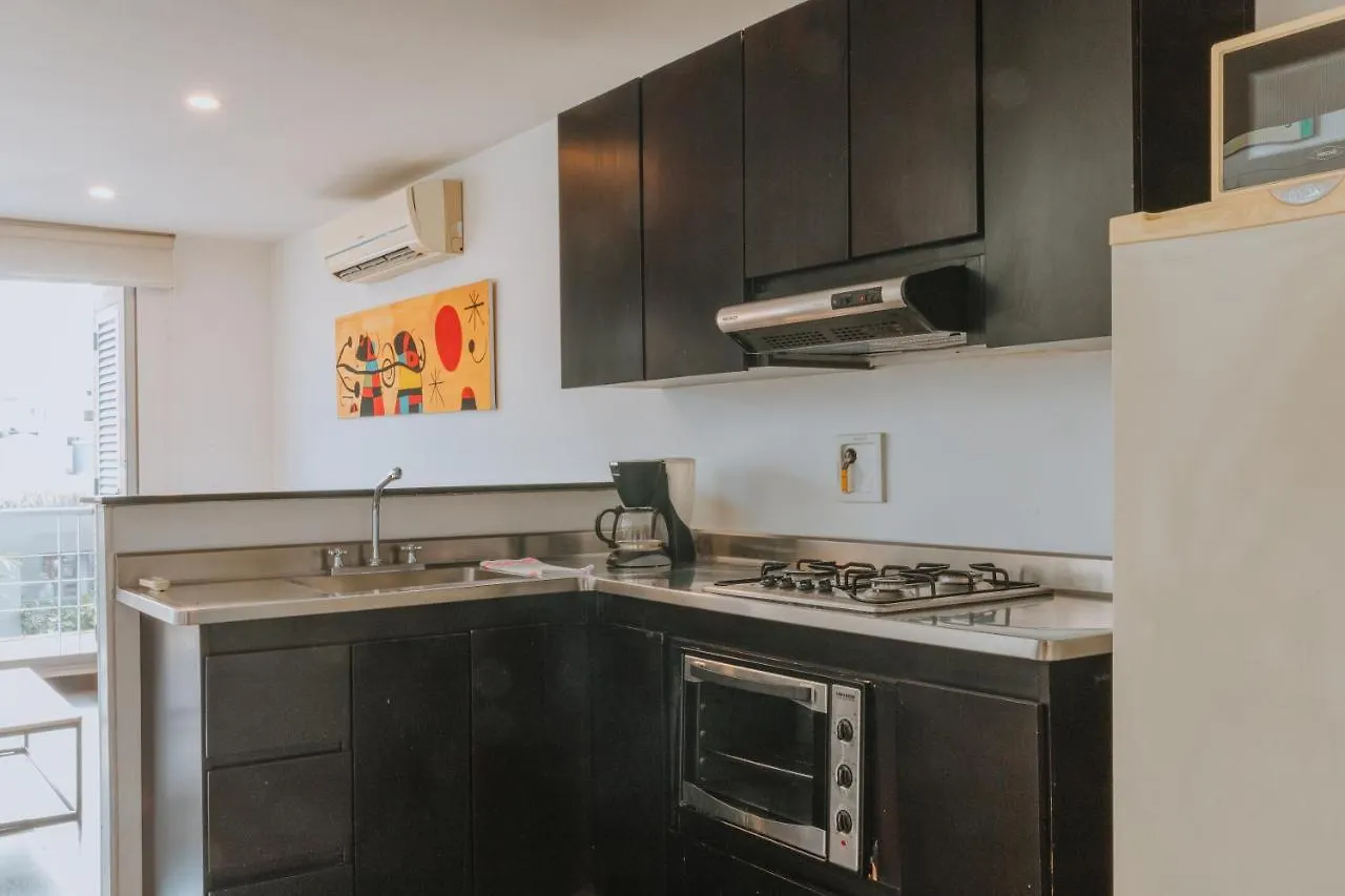 Hotel Travelers Orange Suites Medellin