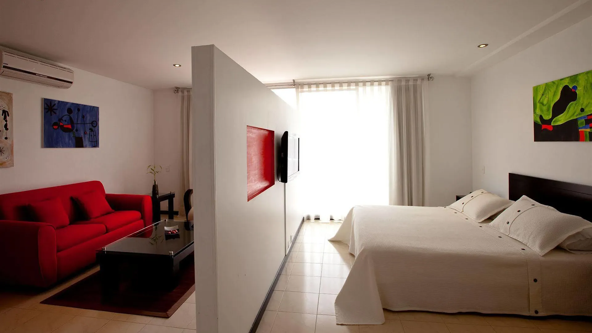 Travelers Orange Suites Medellin Hotel