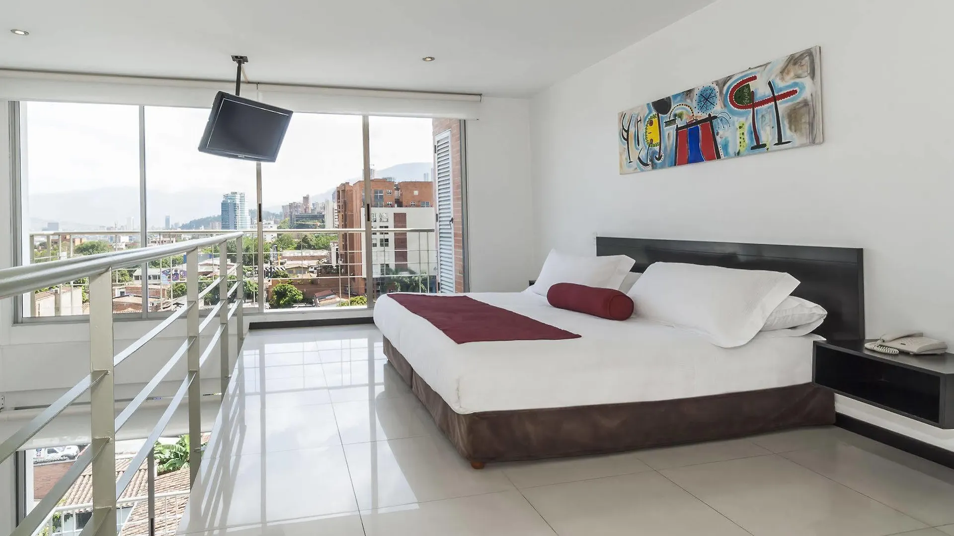 Travelers Orange Suites Medellin Colombia