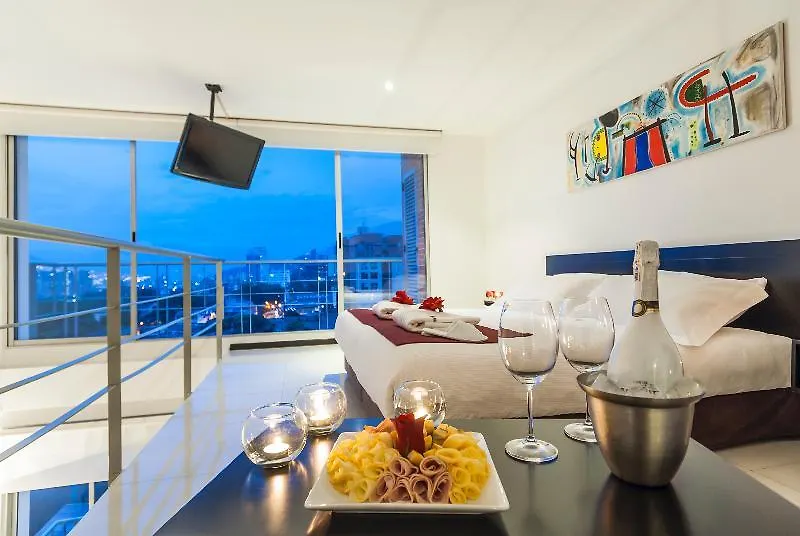 **** Hotel Travelers Orange Suites Medellin Colombia