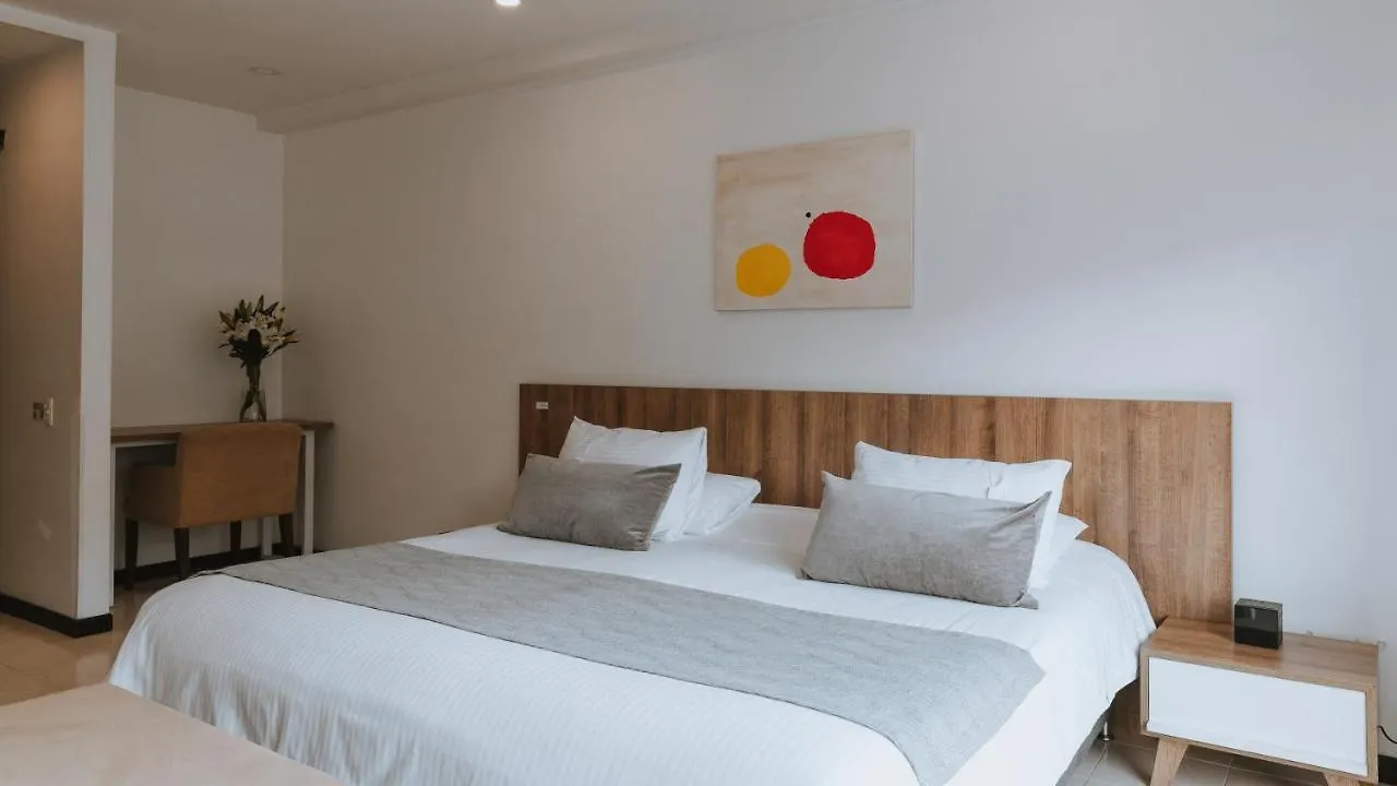 Travelers Orange Suites Medellin